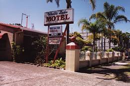 Wallis Lake Motel - Mackay Tourism 0