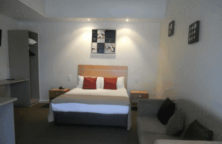 Burkes Hotel Motel - Mackay Tourism 4