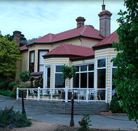 Central Springs Inn - Mackay Tourism