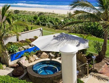 Oceanside Resort - Mackay Tourism 0