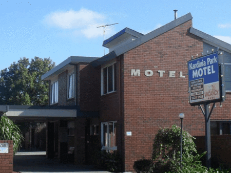 Kardinia Park Motel - Mackay Tourism 0