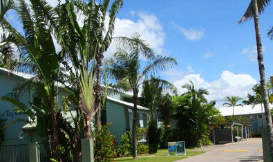 Coral Reef Resort  Holiday Apartments - Mackay Tourism 1