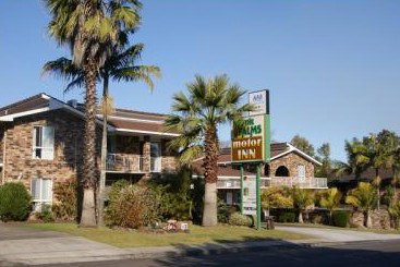 Gosford Palms Motor Inn - Mackay Tourism 0