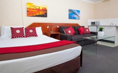 Central Railway Hotel - Mackay Tourism 1