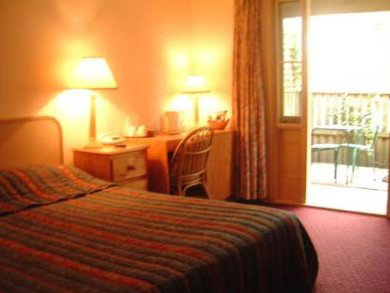 Mclaren Hotel - Mackay Tourism 4