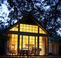 Bygone Beautys Cottages - Mackay Tourism