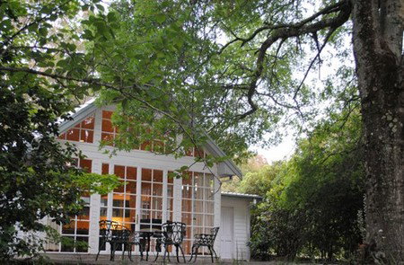 Bygone Beautys Cottages - Mackay Tourism 1