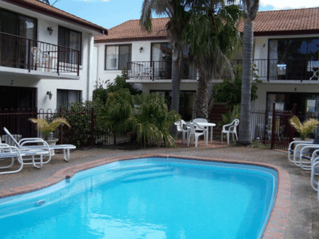Peninsular Apartments - Mackay Tourism