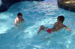 Mylos Holiday Apartments - Mackay Tourism 3