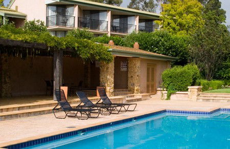Tallawanta Lodge - Mackay Tourism 2