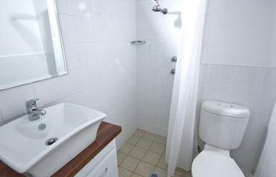 City Crown Lodge - Mackay Tourism 4