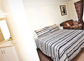Coomealla Club Motel - Mackay Tourism 0