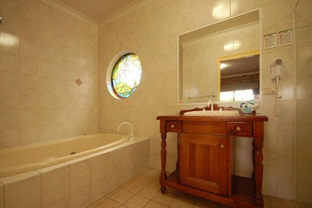 Country Gardens Motor Inn - Mackay Tourism 0