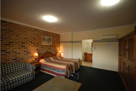 Country Gardens Motor Inn - Mackay Tourism 3