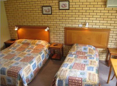 Golfers Lodge Motel - Mackay Tourism 4