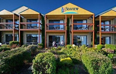 Seaview Motel & Apartments - Mackay Tourism 0