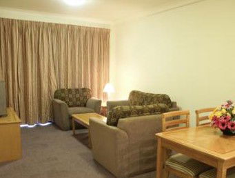 Maclin Lodge Motel - Mackay Tourism 2
