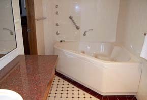Queensgate Motel - Mackay Tourism 1