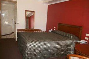Queensgate Motel - Mackay Tourism 3