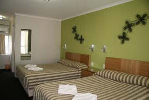 Queensgate Motel - Mackay Tourism 4