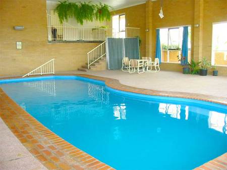 Bega Village Motor Inn - Mackay Tourism 1