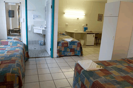 Barrier Reef Motel - Mackay Tourism 1