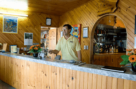 Barrier Reef Motel - Mackay Tourism 5