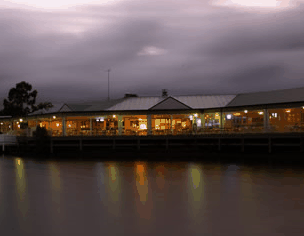 Waterfront Hotel - Mackay Tourism 0