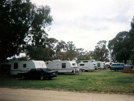 Jamestown Country Retreat Caravan Park - Mackay Tourism 1