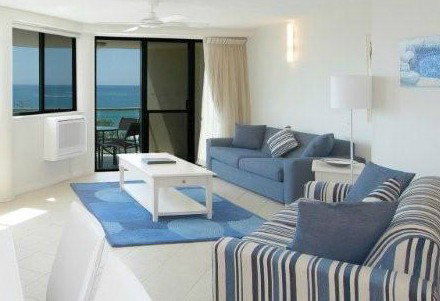 Malibu Mooloolaba - Mackay Tourism 3