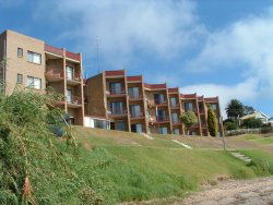 Limani Motel - Mackay Tourism 1