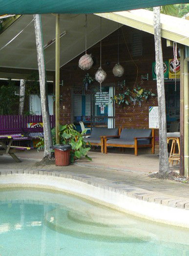 Backpackers By The Bay - Mackay Tourism 1