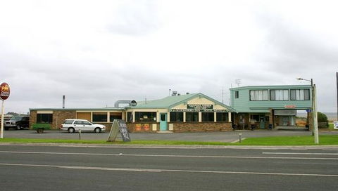 Schomberg Inn Hotel Motel - Mackay Tourism 2