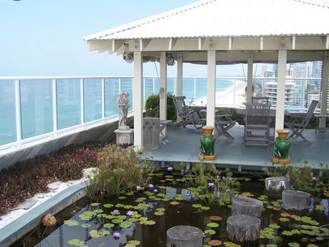 Golden Sands Holiday Apartments - Mackay Tourism 3