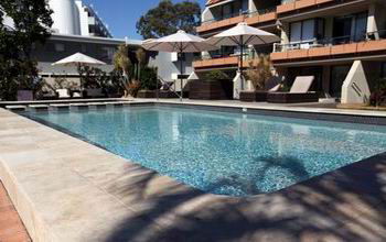 Hotel Laguna - Mackay Tourism 3