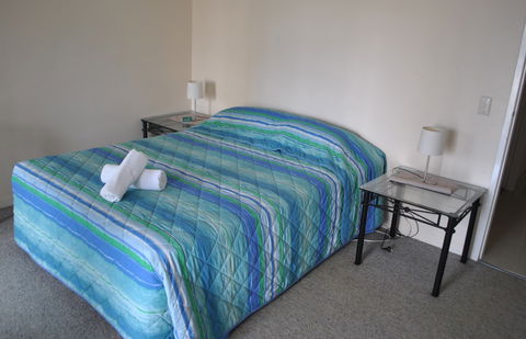 Maroochy Sands Holiday Units - Mackay Tourism 0