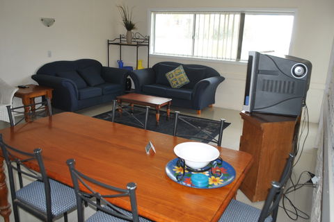 Maroochy Sands Holiday Units - Mackay Tourism 2