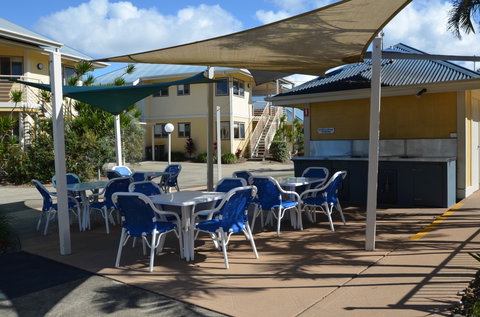 Hastings Cove Holiday Apartments - Mackay Tourism 1