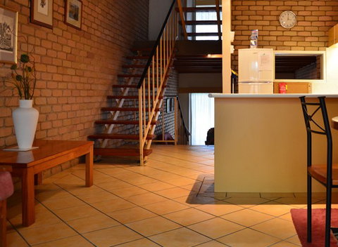 Bottlebrush Holiday Townhouses - Mackay Tourism 1