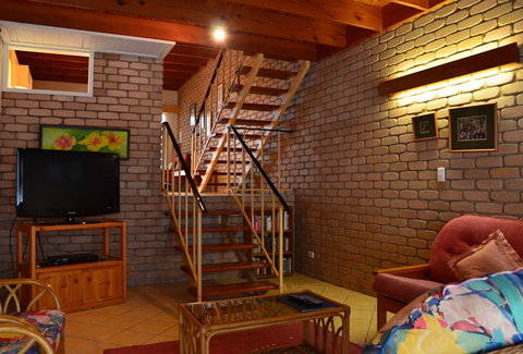 Bottlebrush Holiday Townhouses - Mackay Tourism 3