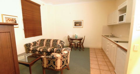 Rothbury On Ann Heritage Apartment Hotel - Mackay Tourism 1