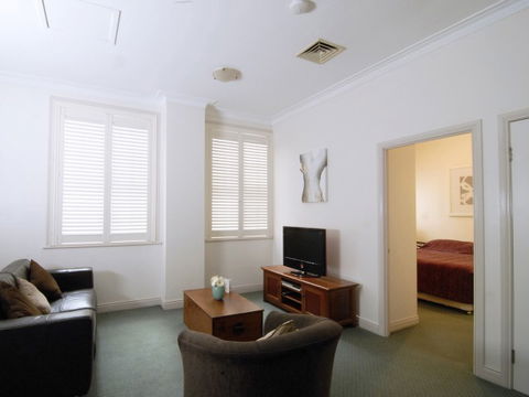 Rothbury On Ann Heritage Apartment Hotel - Mackay Tourism 3
