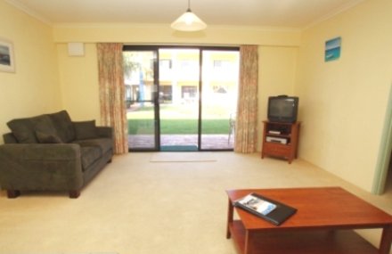 Nautilus Apartments Merimbula - Mackay Tourism 8