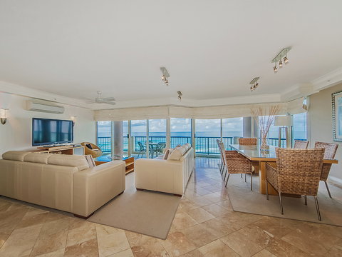 AA Oceana On Broadbeach - Mackay Tourism 12