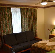 Palms Bed and Breakfast - Mackay Tourism
