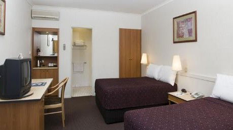 Alice Springs Resort - Mackay Tourism 4