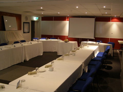 Ruth Fairfax House Accommodation - QCWA - Mackay Tourism 5