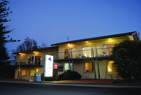 Harbour View Motel - Mackay Tourism 0