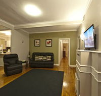Oxford Holiday House - Mackay Tourism