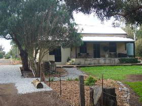 River Walk Cottage - Mackay Tourism 0